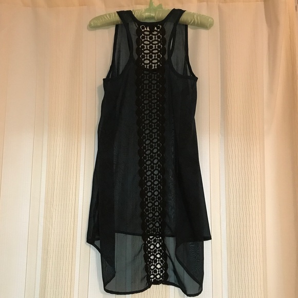 Top - Picture 2 of 3